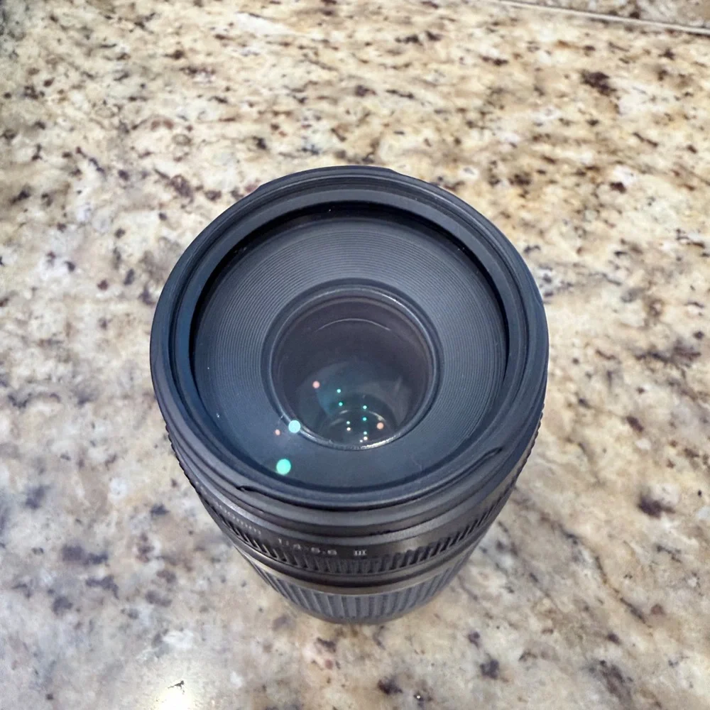 Canon 2000D